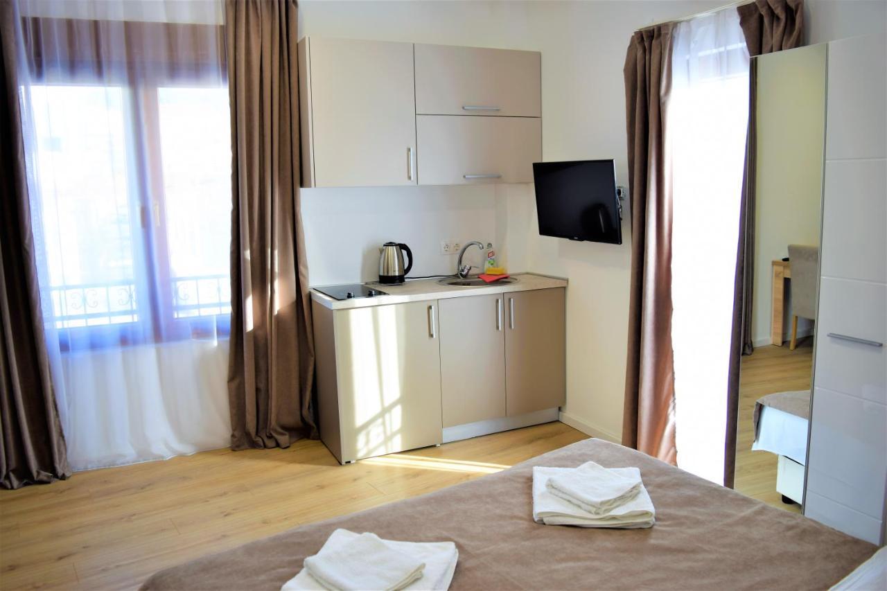 Martinovic Rooms บุดวา ภายนอก รูปภาพ