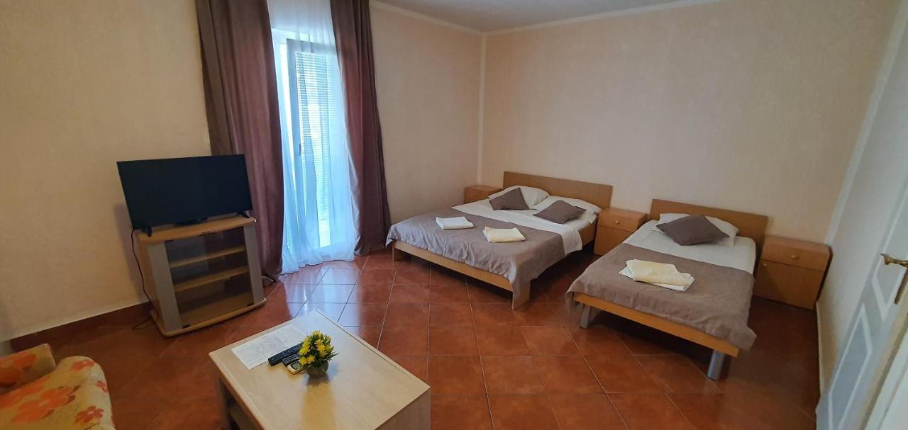 Martinovic Rooms บุดวา ภายนอก รูปภาพ