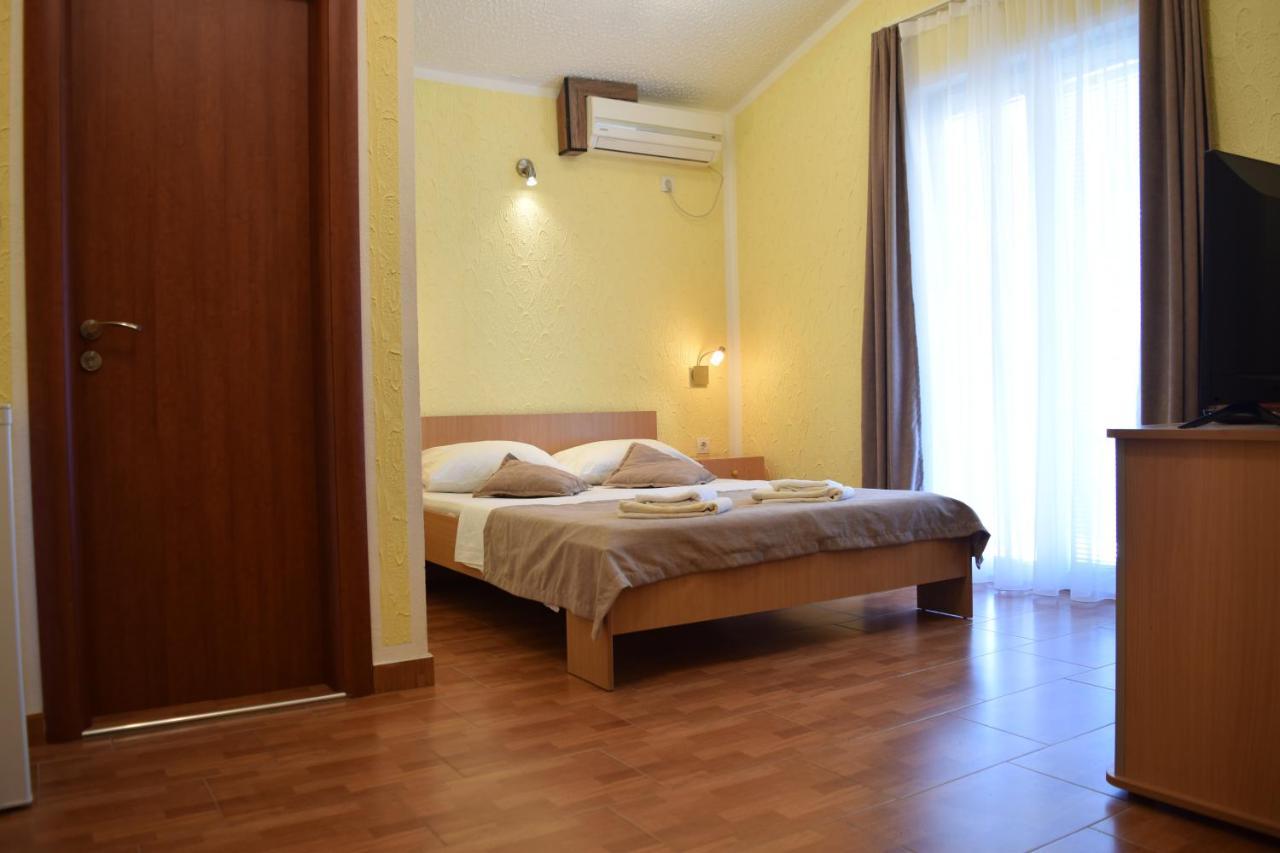 Martinovic Rooms บุดวา ภายนอก รูปภาพ