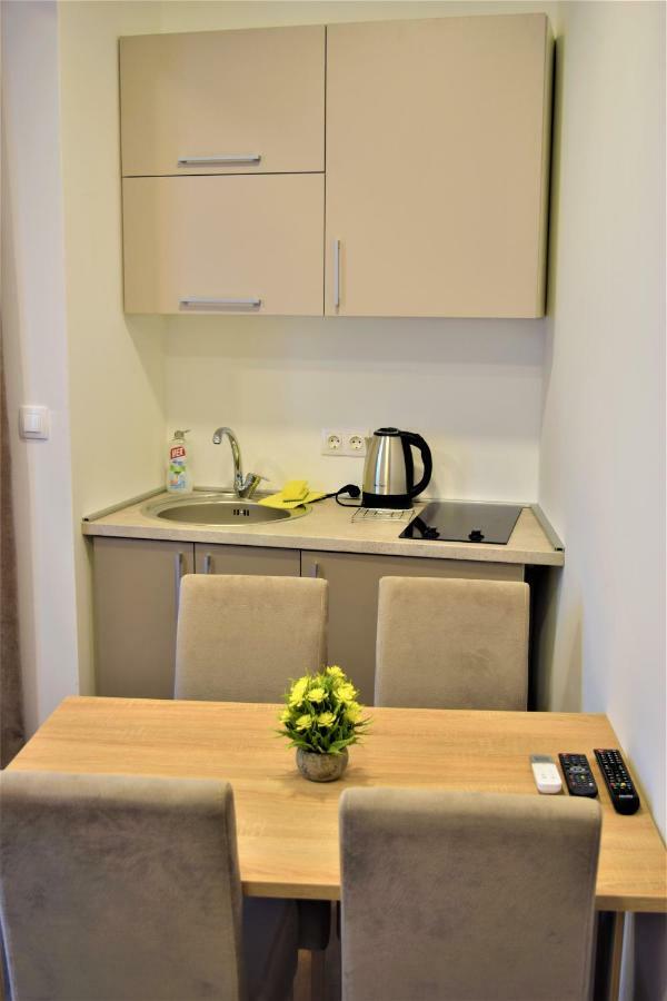 Martinovic Rooms บุดวา ภายนอก รูปภาพ